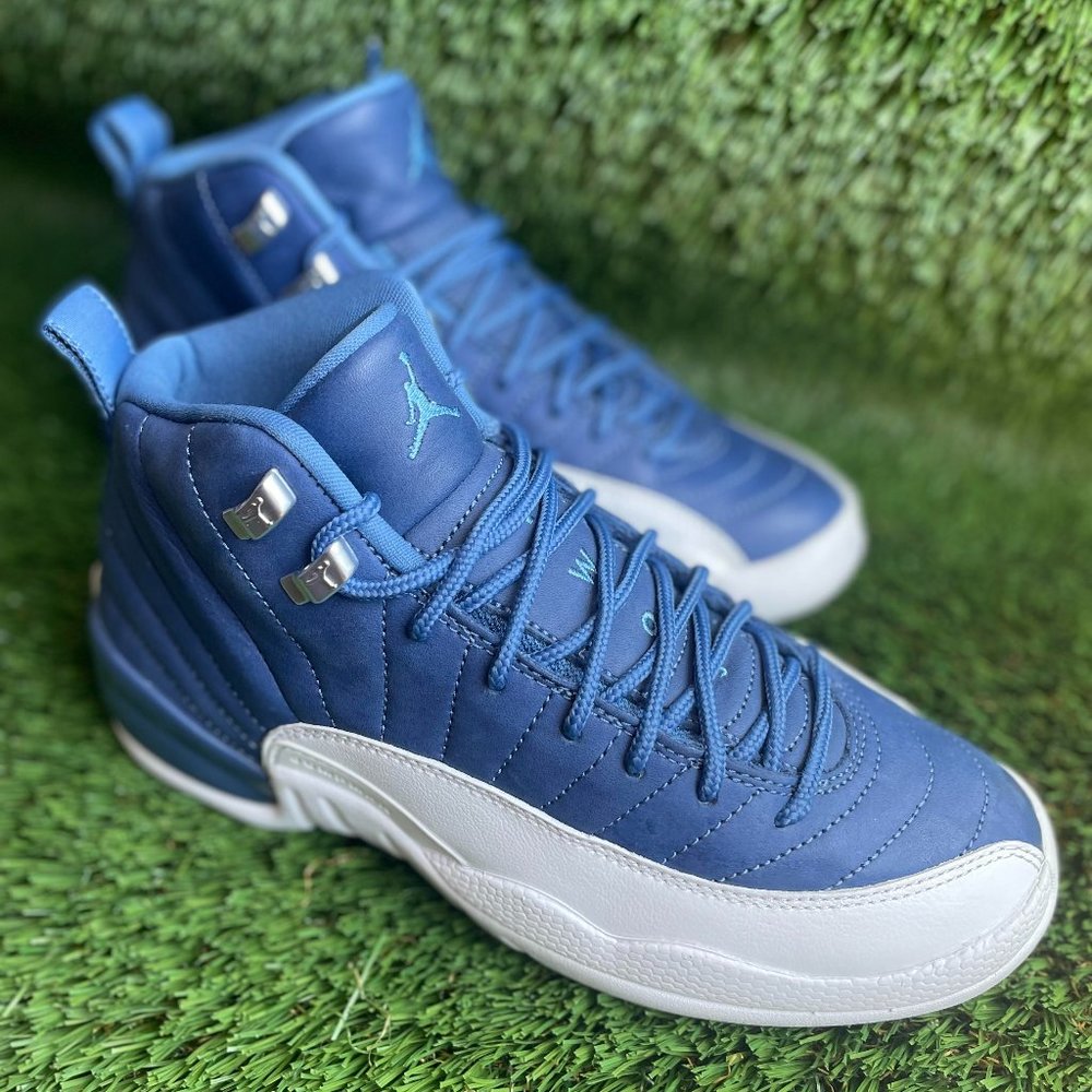 Jordan 12 ”Indigo” (Size 8.5 Woman's/7Y) Blue and White
